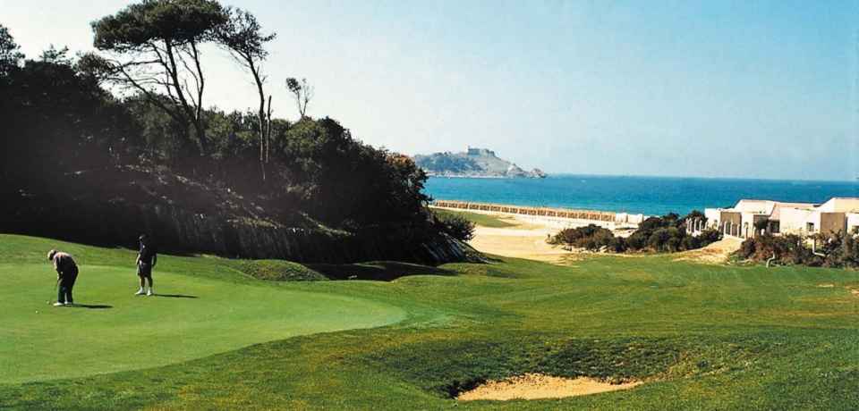 Golfakademie in der Stadt Tabarka in Tunesien