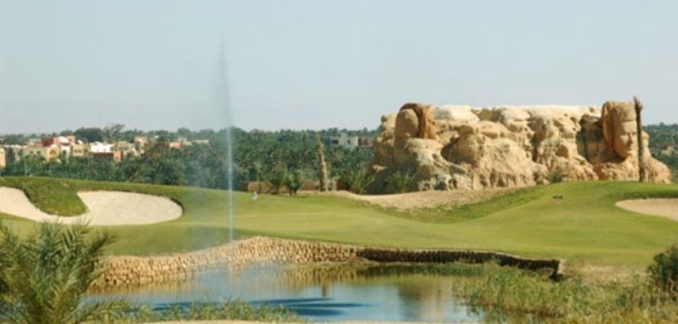 Beginner course at Golf Oasis Tozeur Tunisia